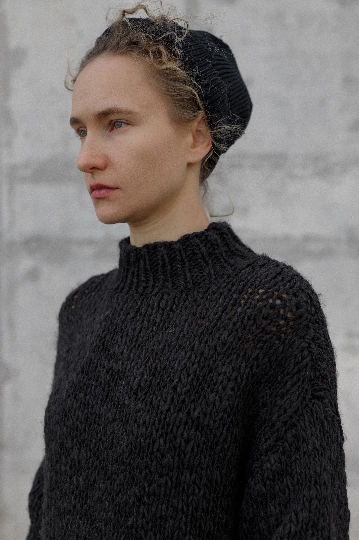 Dark brown voluminous woolen sweater One Size (3 lengths)