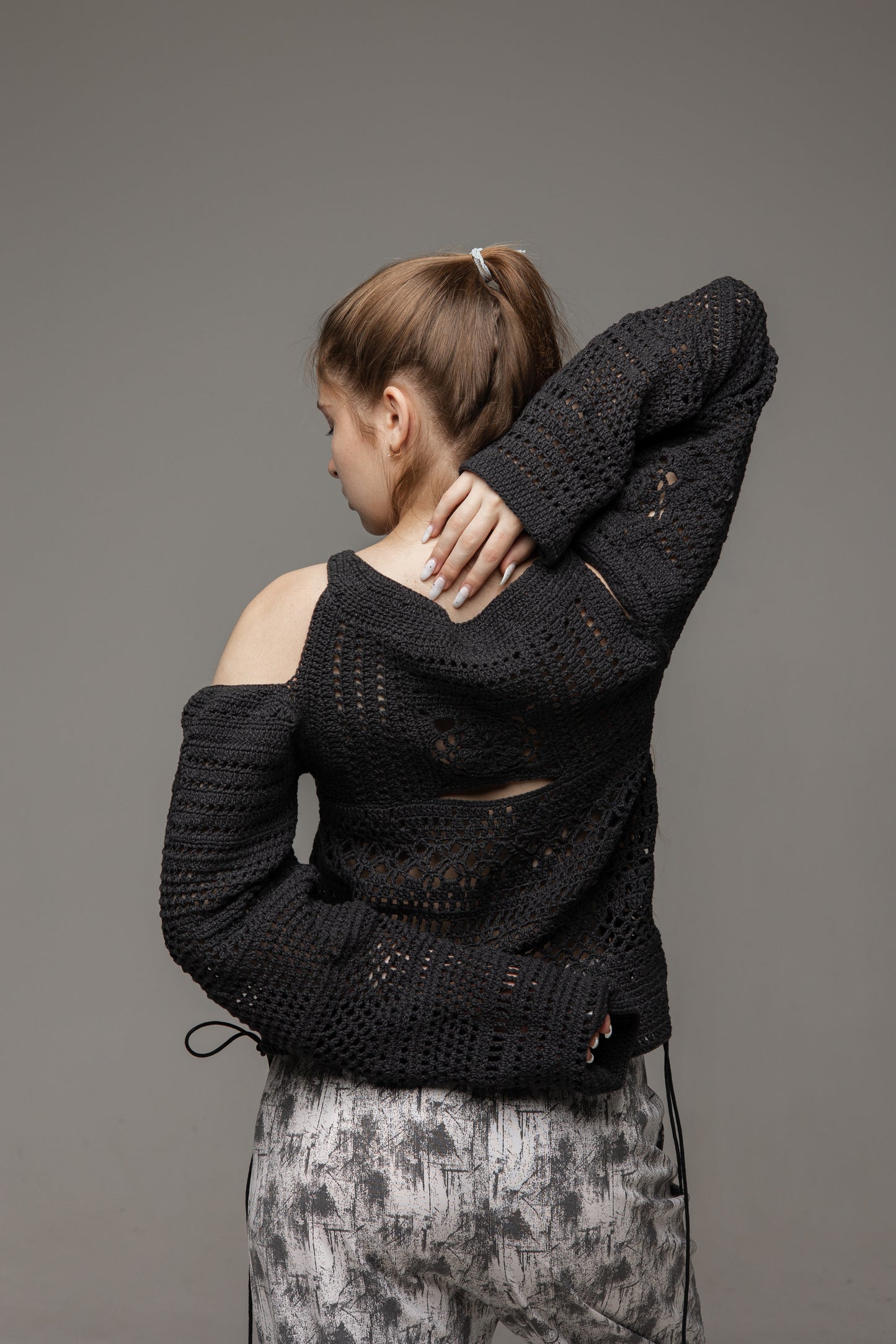 Craft graphite openwork off-the-shoulder sweater
