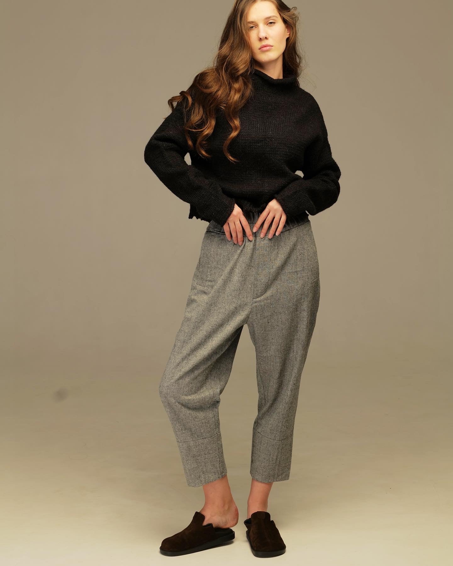Light gray wool trousers, high waist