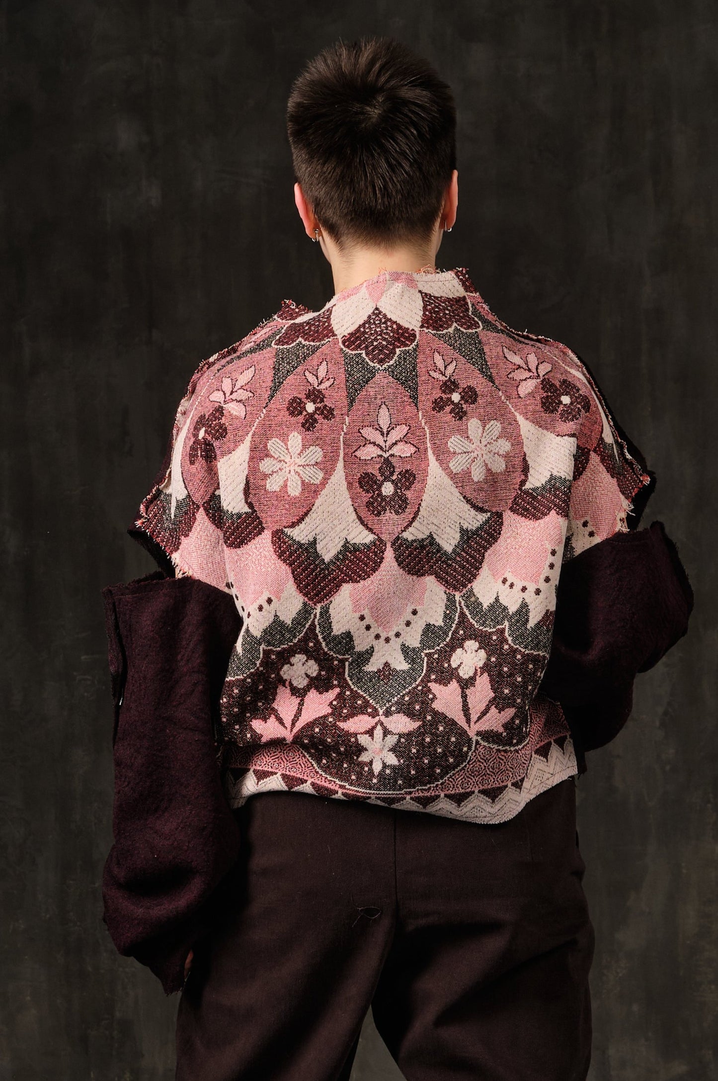 Off-shoulder sweater in burgundy wool and vintage jacquard monogram