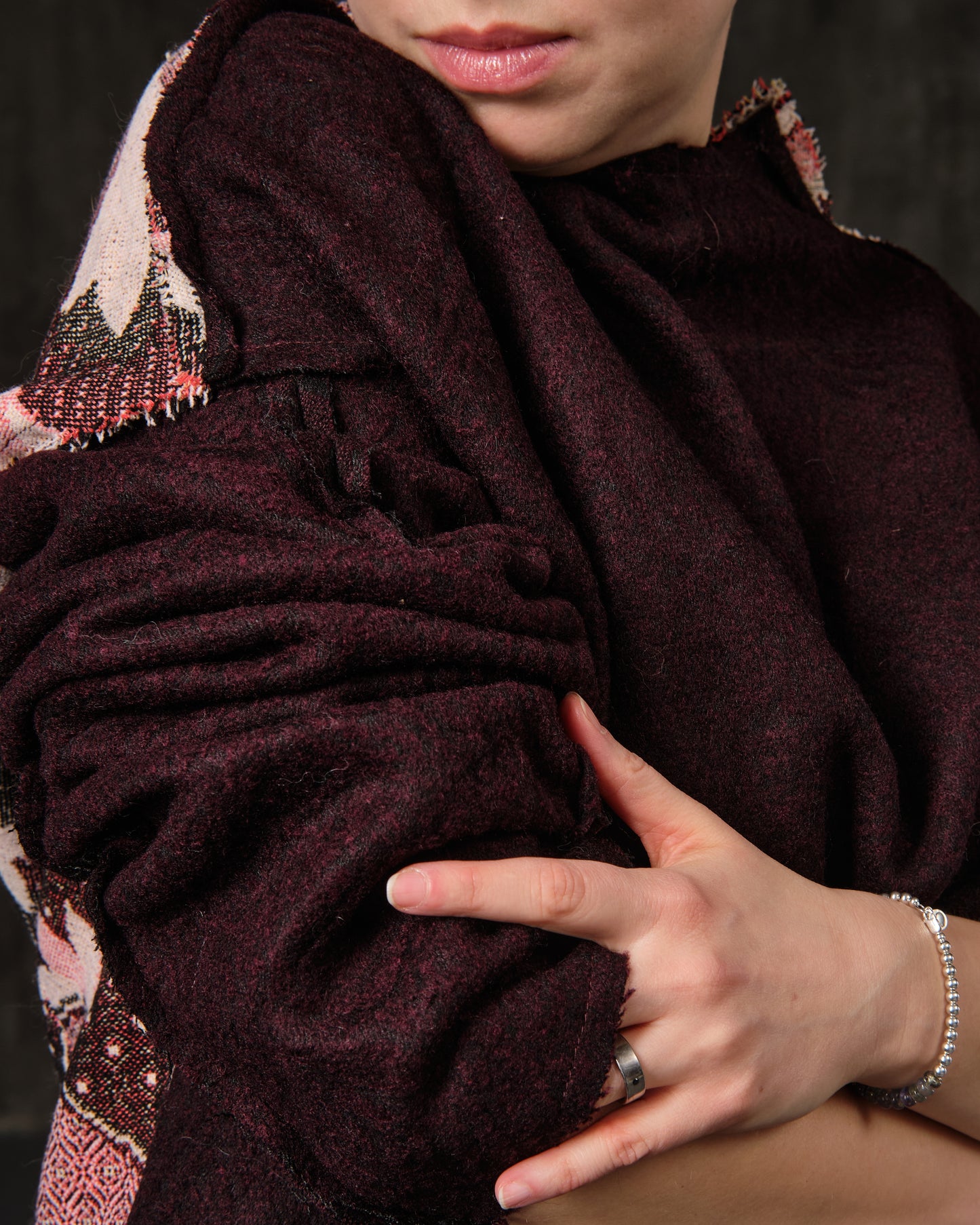 Off-shoulder sweater in burgundy wool and vintage jacquard monogram