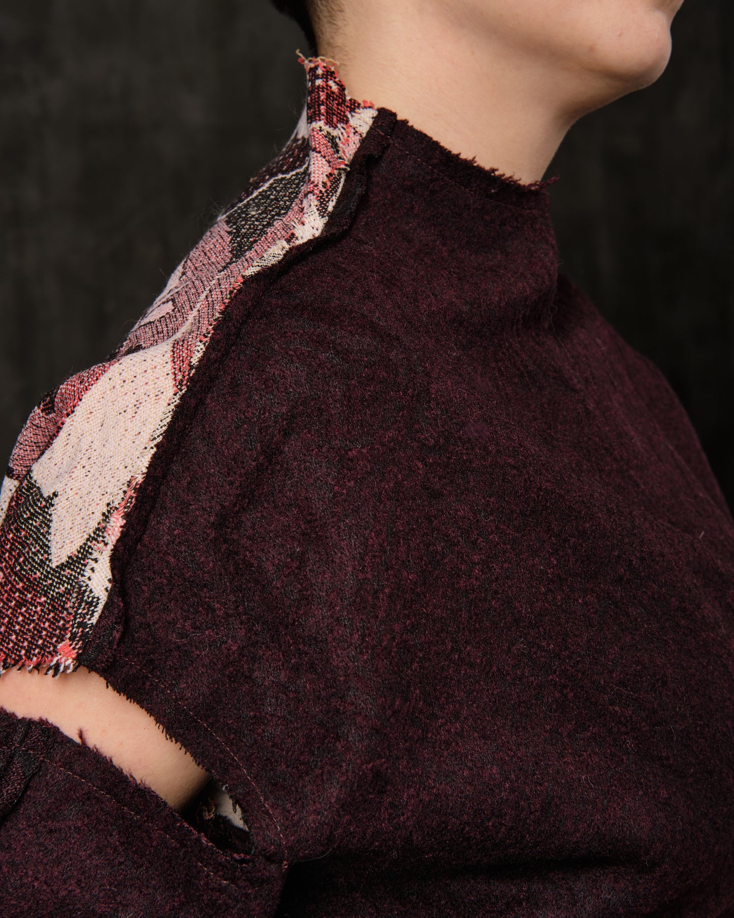 Off-shoulder sweater in burgundy wool and vintage jacquard monogram