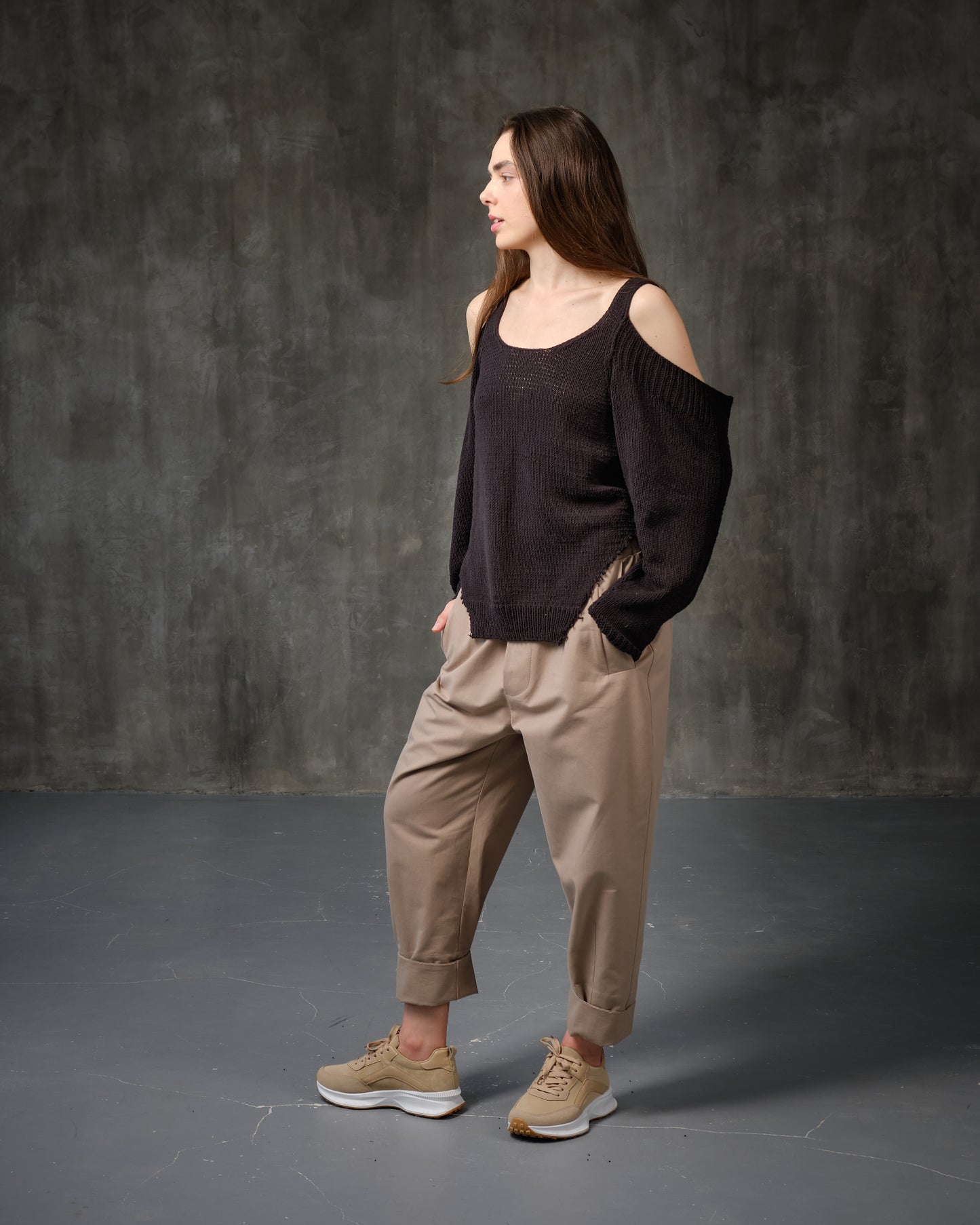 Black cotton sweater with open shoulders