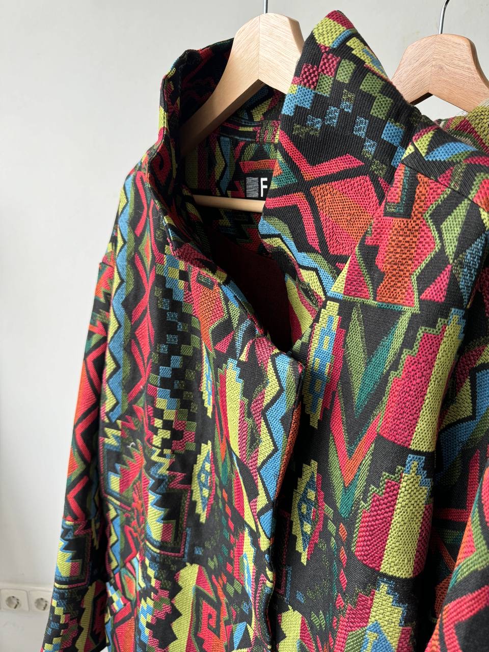 Unisex coat, geometric pattern, 2 colors