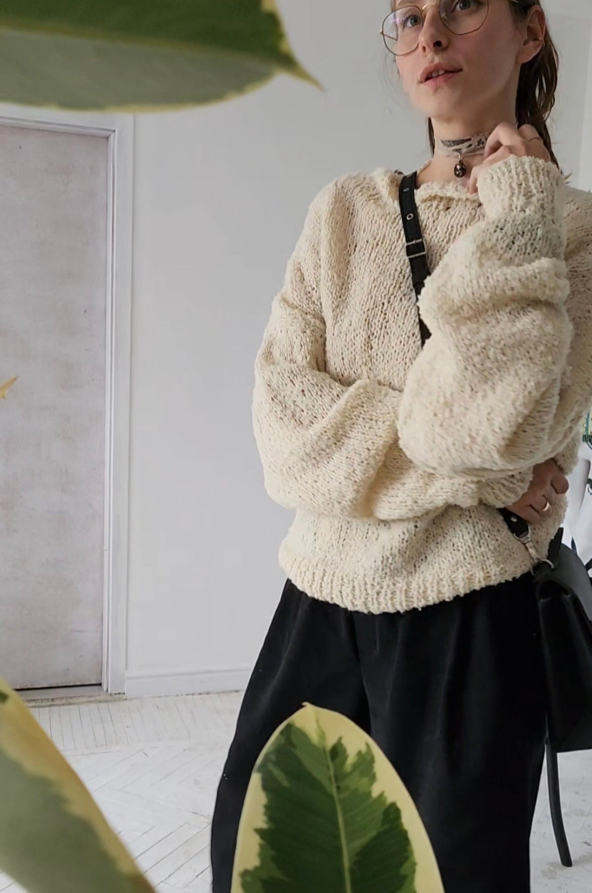 Short bouclé merino sweater