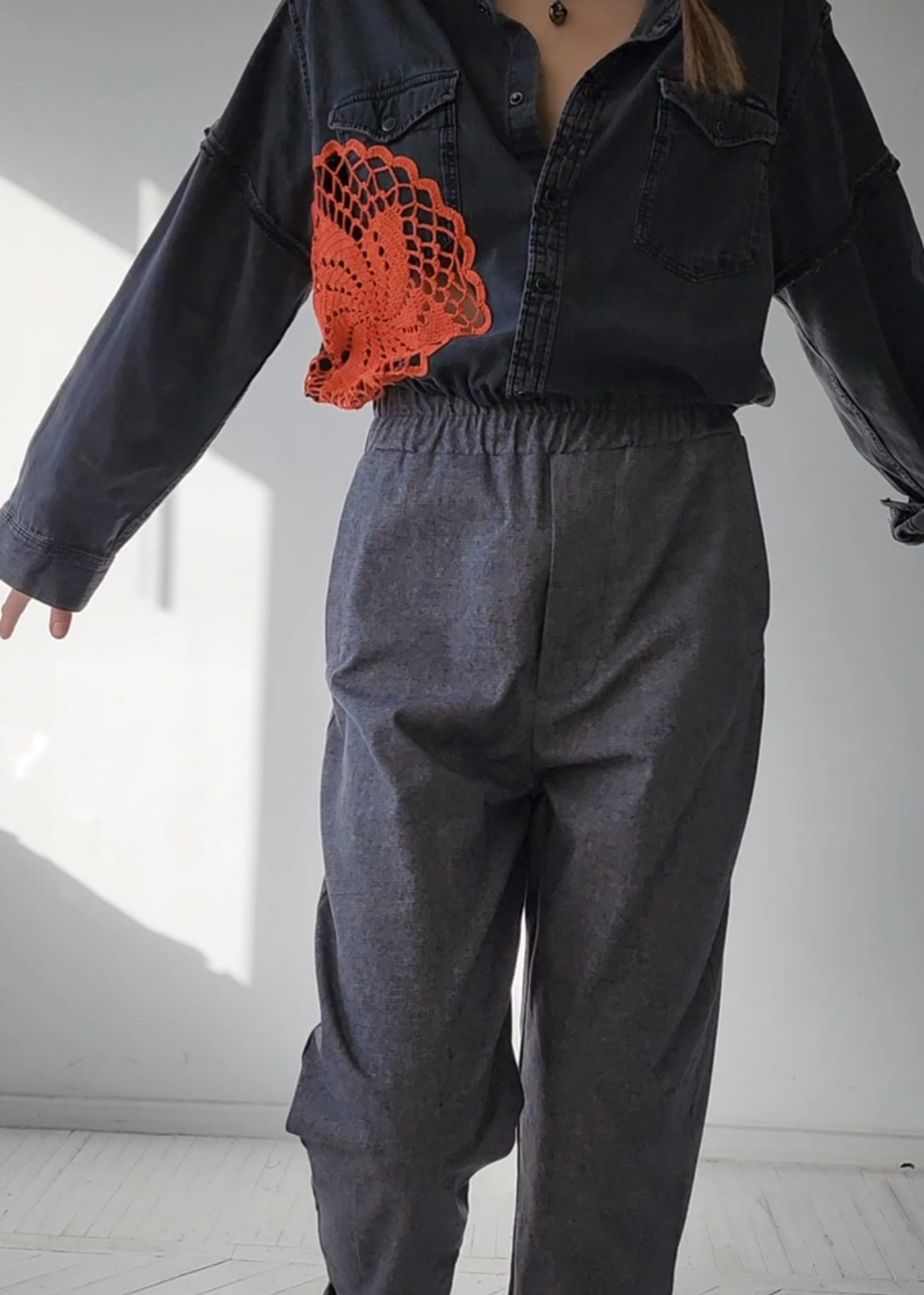 Recycled jeans shirt with knitted fragments