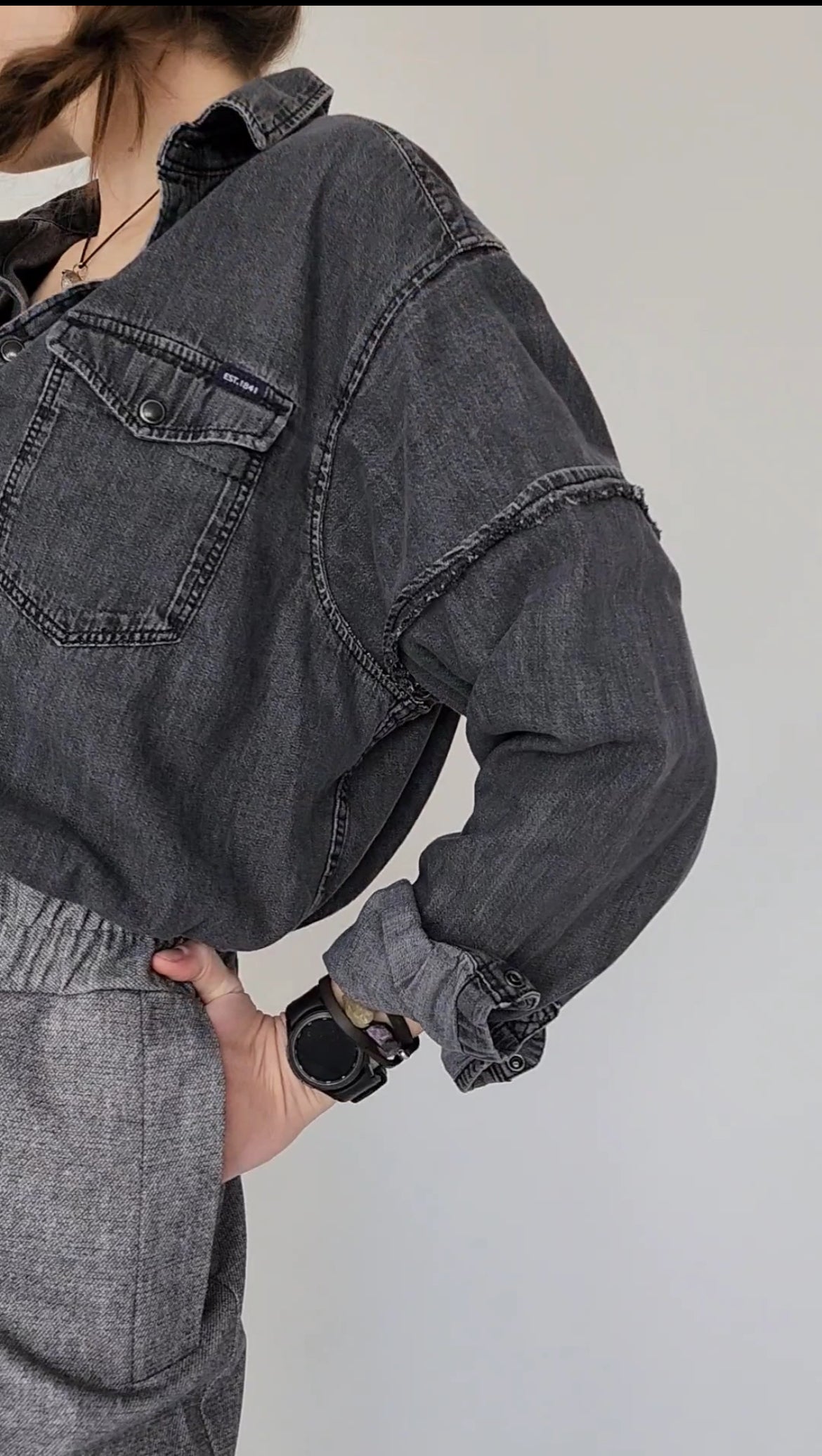 Recycled jeans shirt with knitted fragments