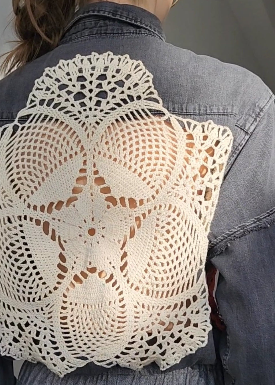 Recycled jeans shirt with knitted fragments