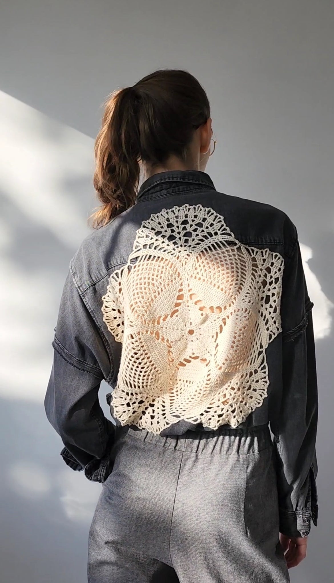 Recycled jeans shirt with knitted fragments