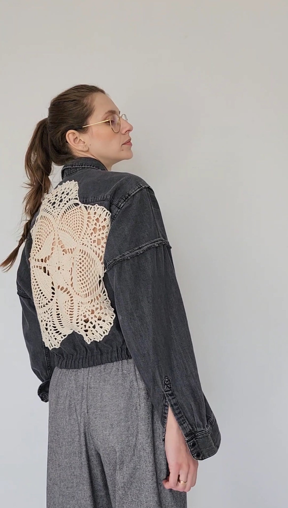 Recycled jeans shirt with knitted fragments
