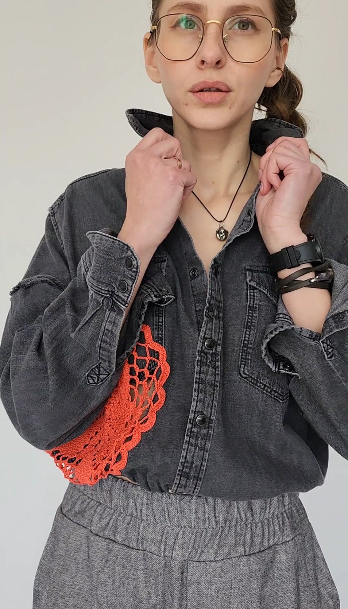 Recycled jeans shirt with knitted fragments