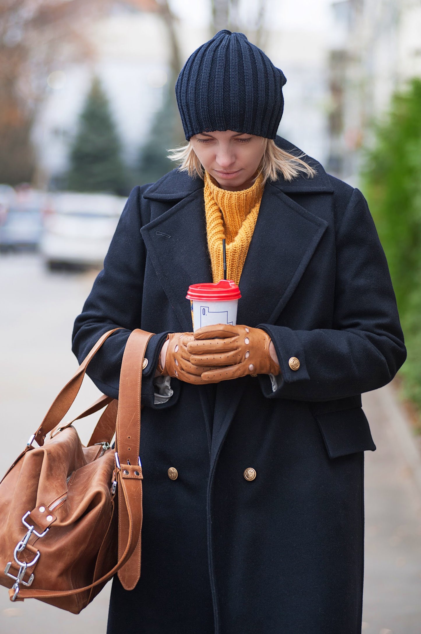 Woolen elastic hat in colors