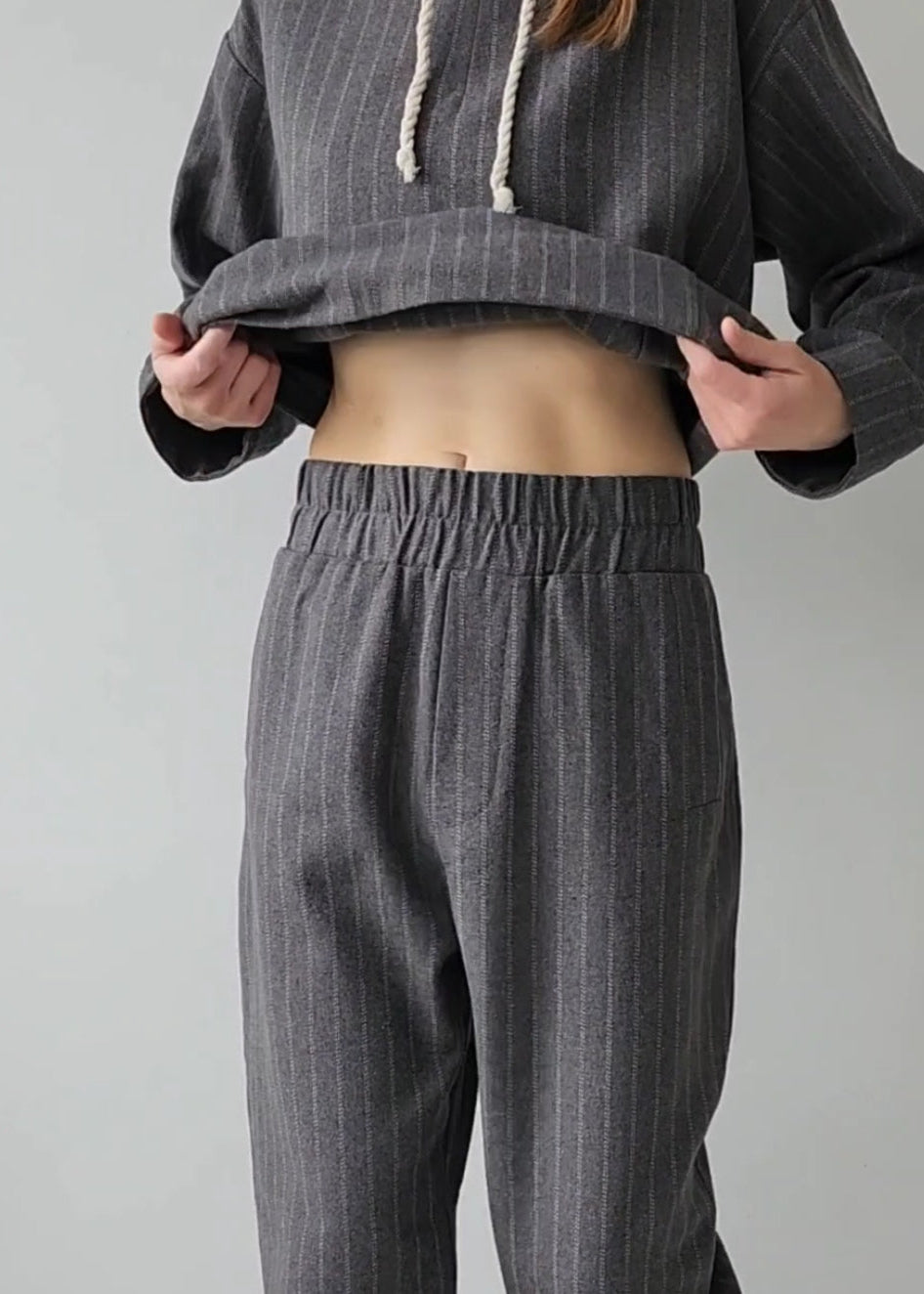Banana wool winter black and white diagonal