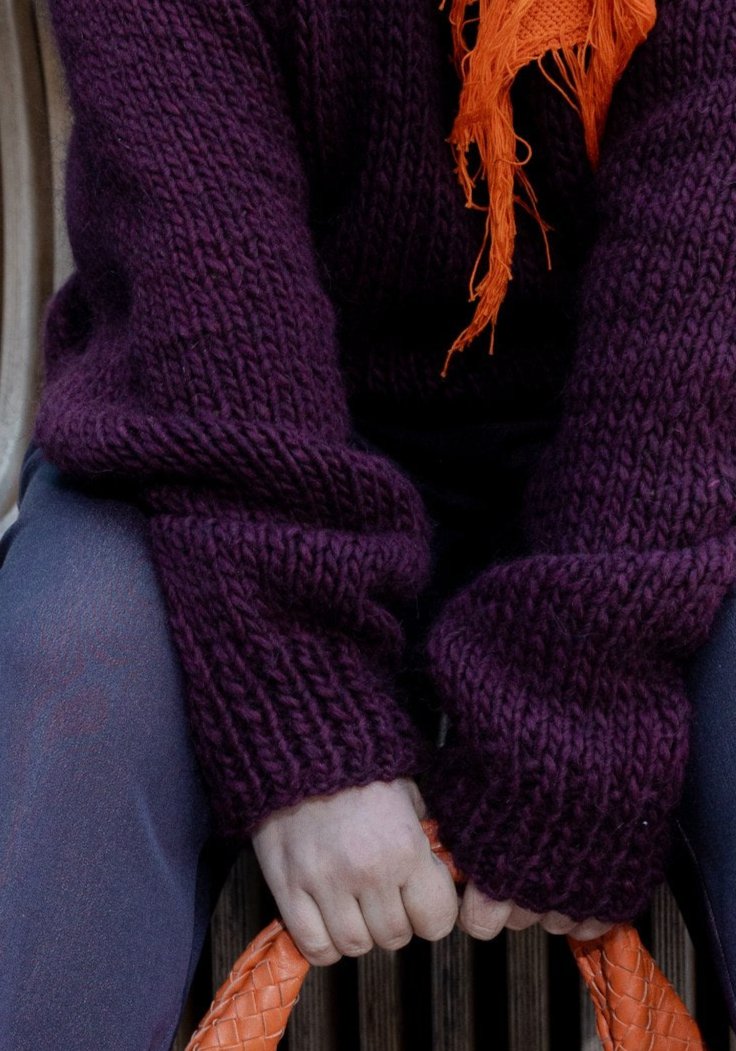 One Size voluminous burgundy woolen sweater