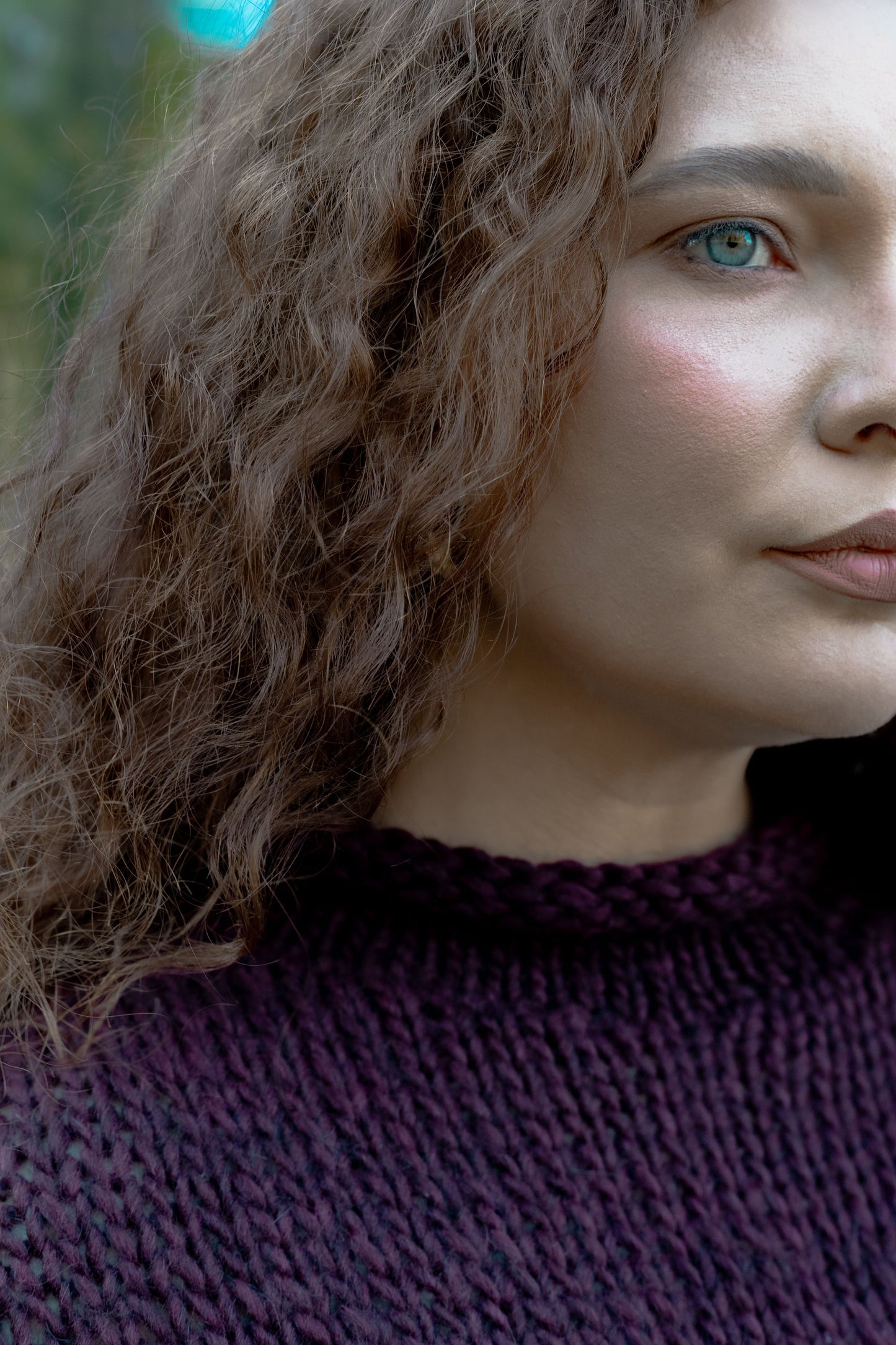 One Size voluminous burgundy woolen sweater