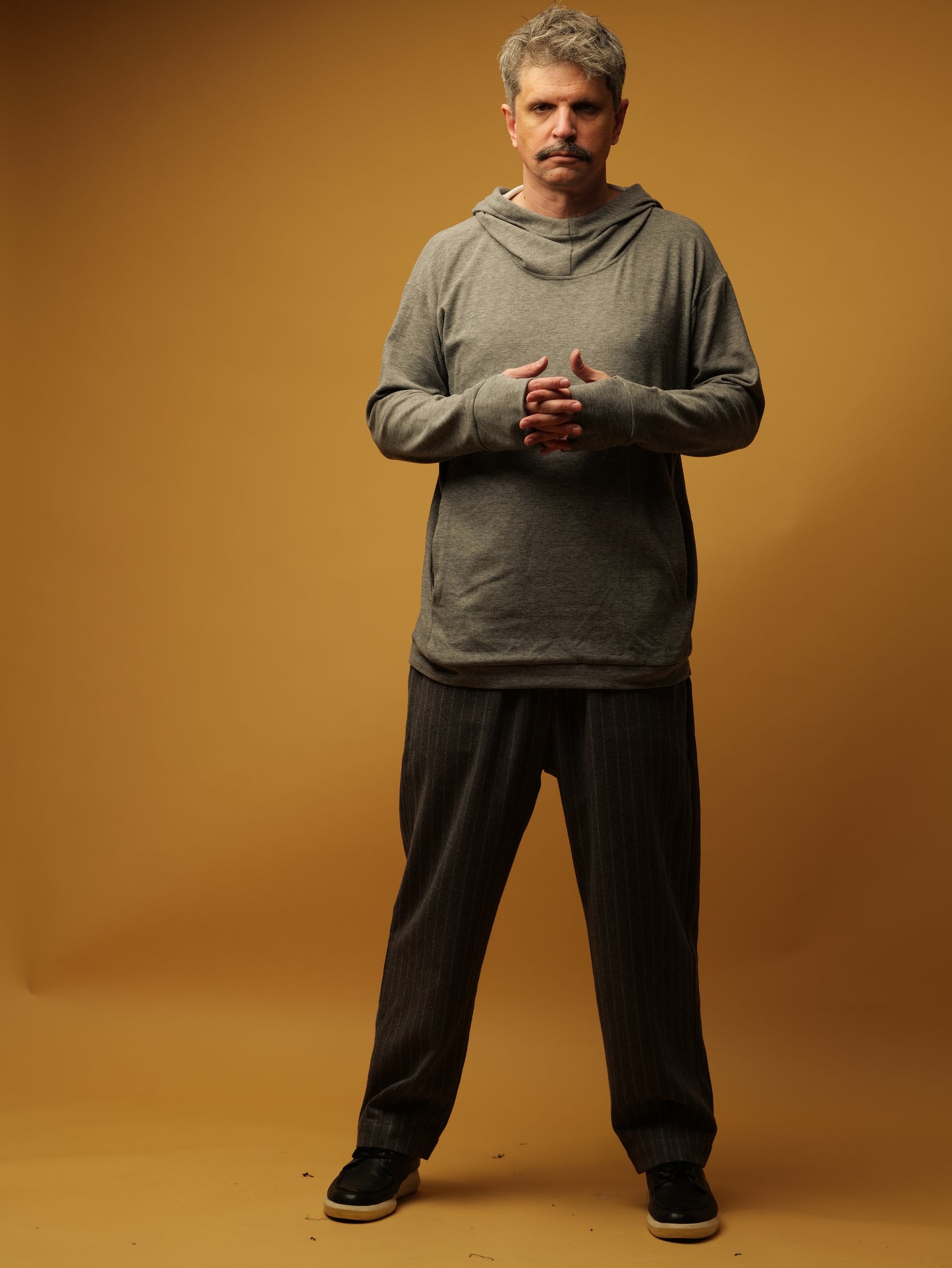 Thin astronaut knitwear hoodie with fleece