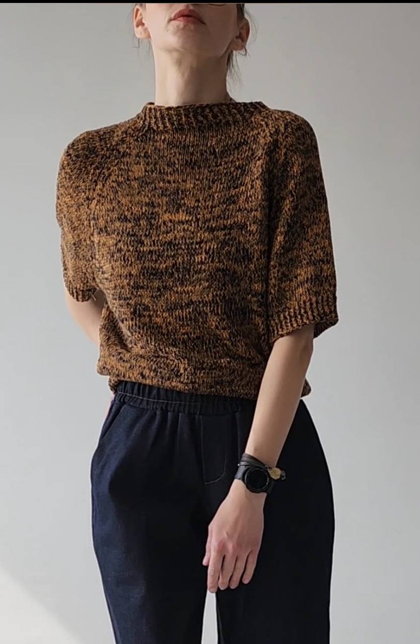 Linen sweater handcrafted red melange