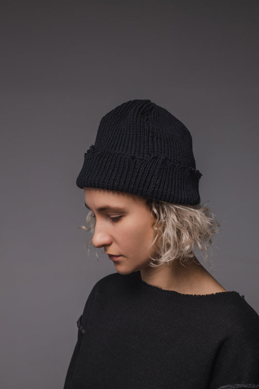 Blue-black ragged cotton rep hat