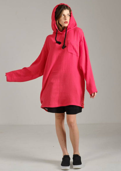 Red unisex cotton shirt with hood, mesh back