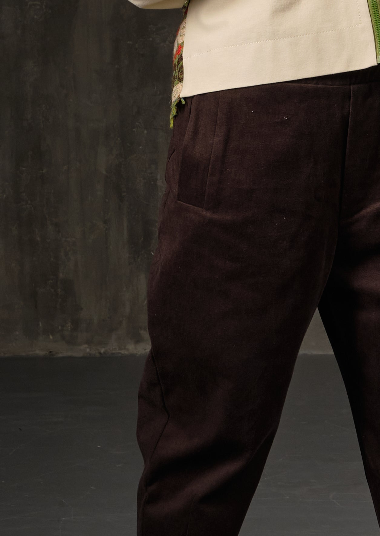 High-rise cotton deep brown  pants