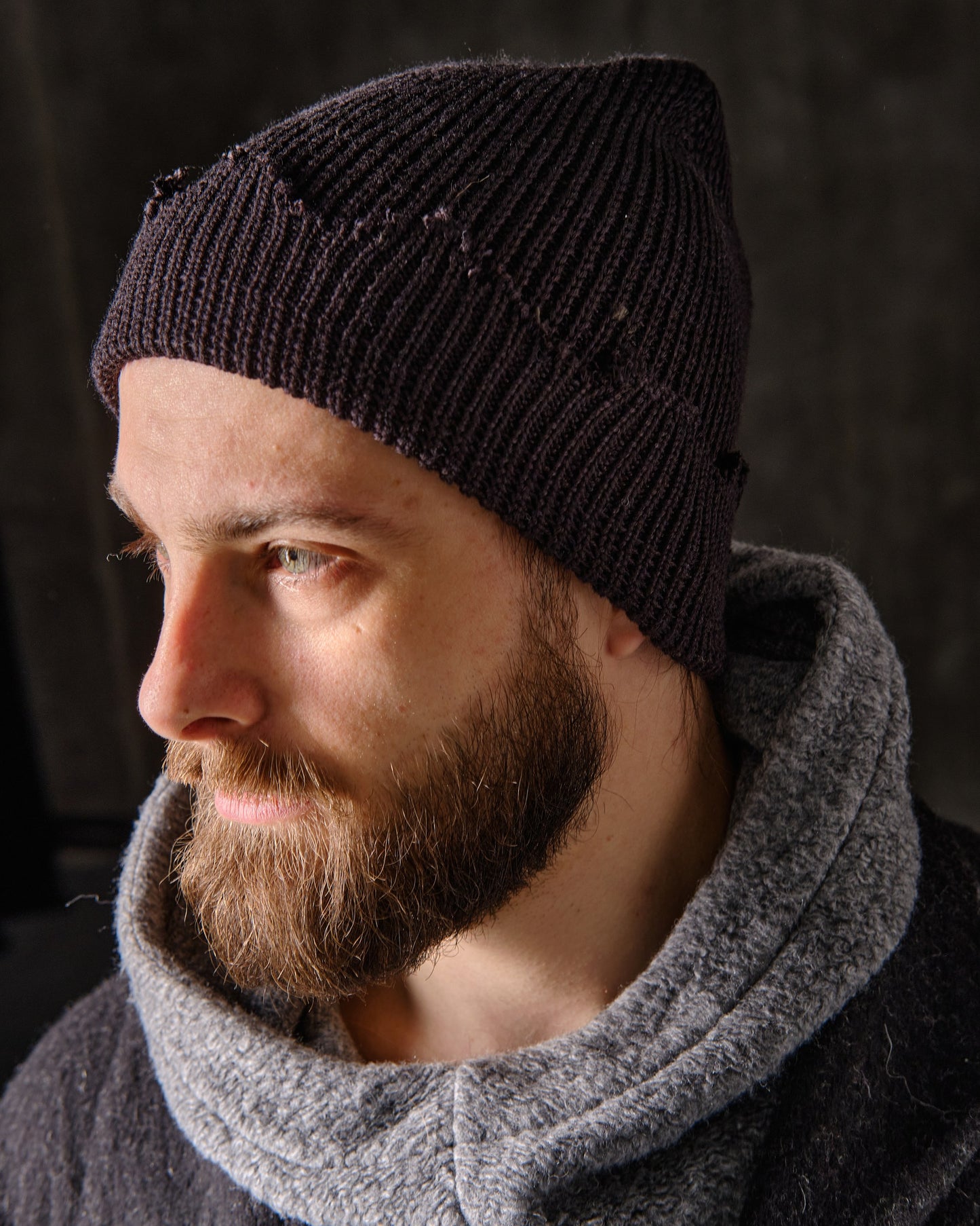 Blue-black ragged cotton rep hat