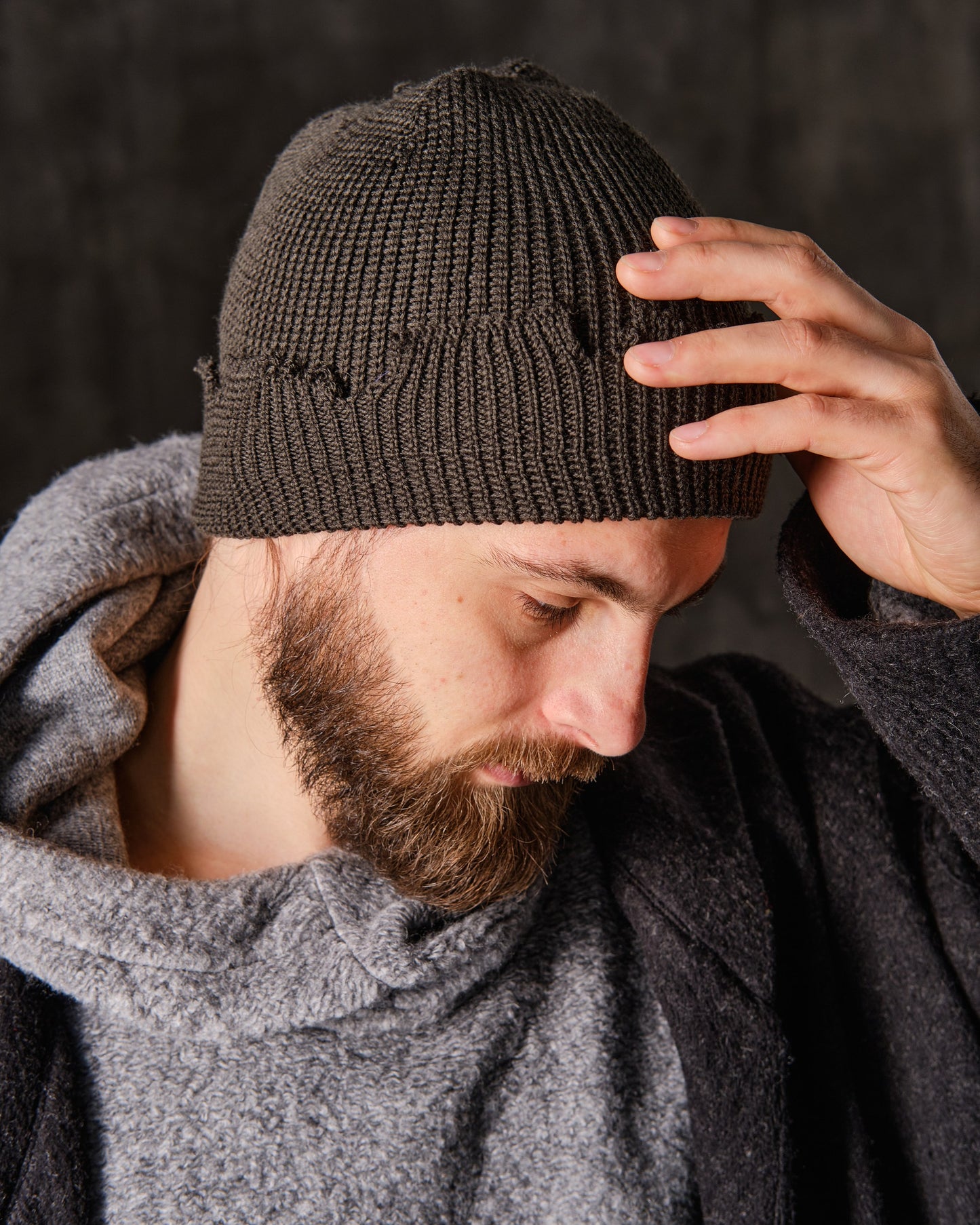 Blue-black ragged cotton rep hat