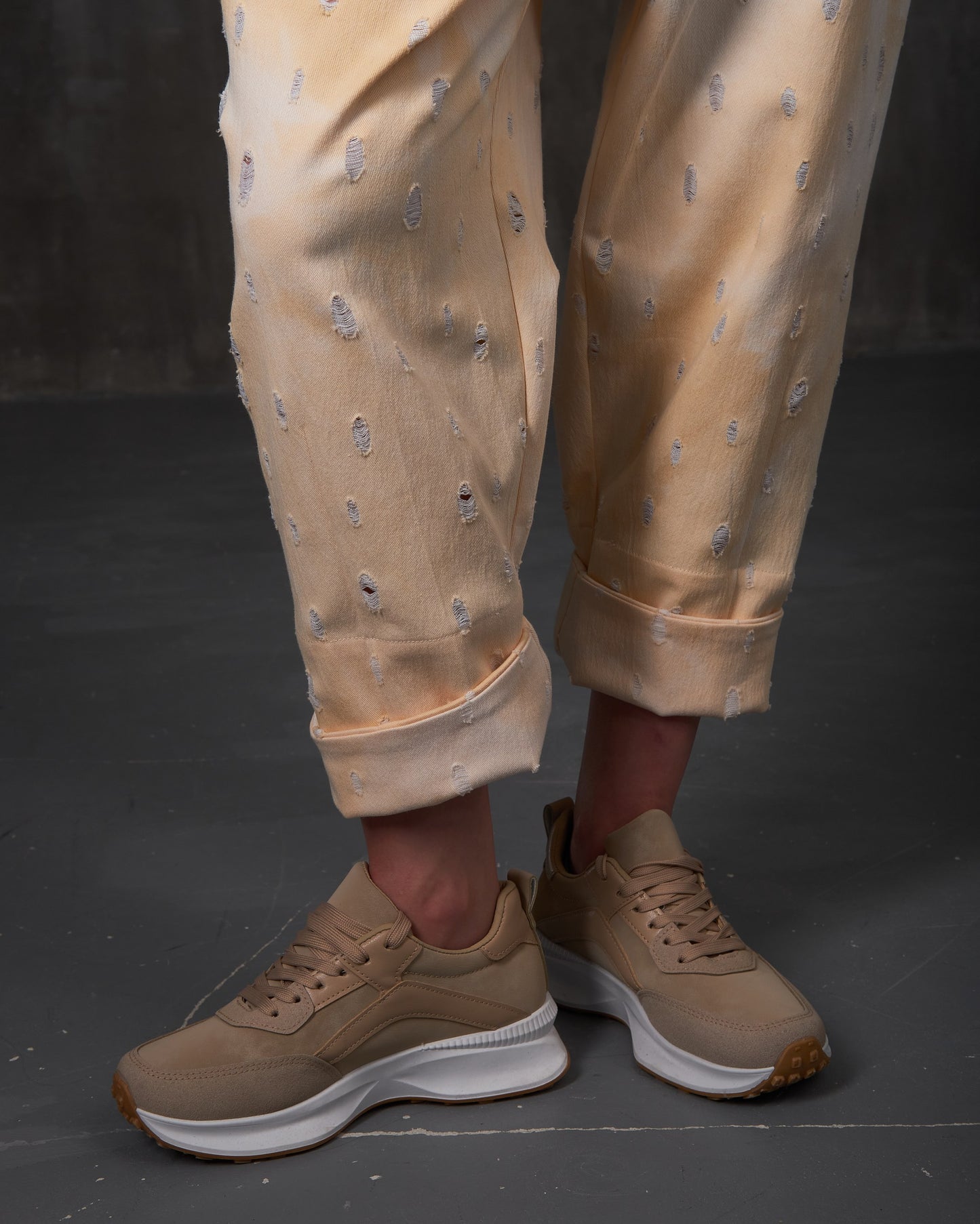 High-rise cotton sand color pants