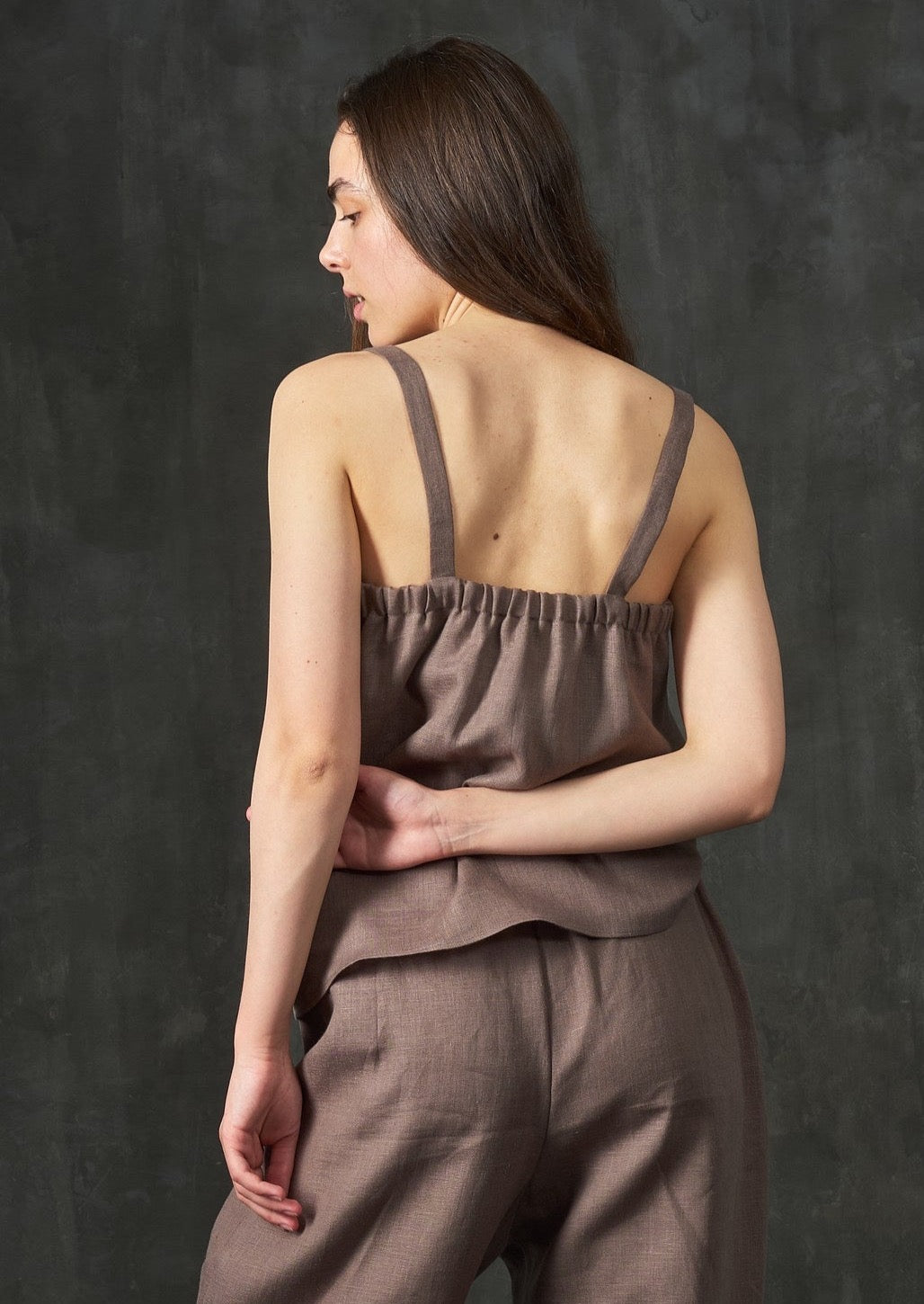 Gray/brown wide straps linen top