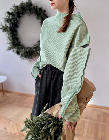 Sweater open shoulders textured wool, mint