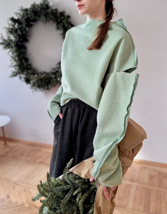 Sweater open shoulders textured wool, mint
