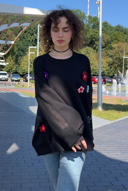 Світшот чорний бавовняний з оздобами - "квіти"