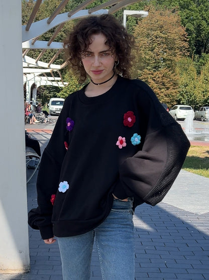 Світшот чорний бавовняний з оздобами - "квіти"