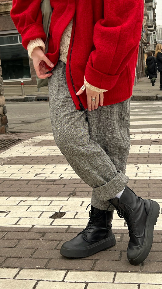 Gray crumpled tweed woolen trousers