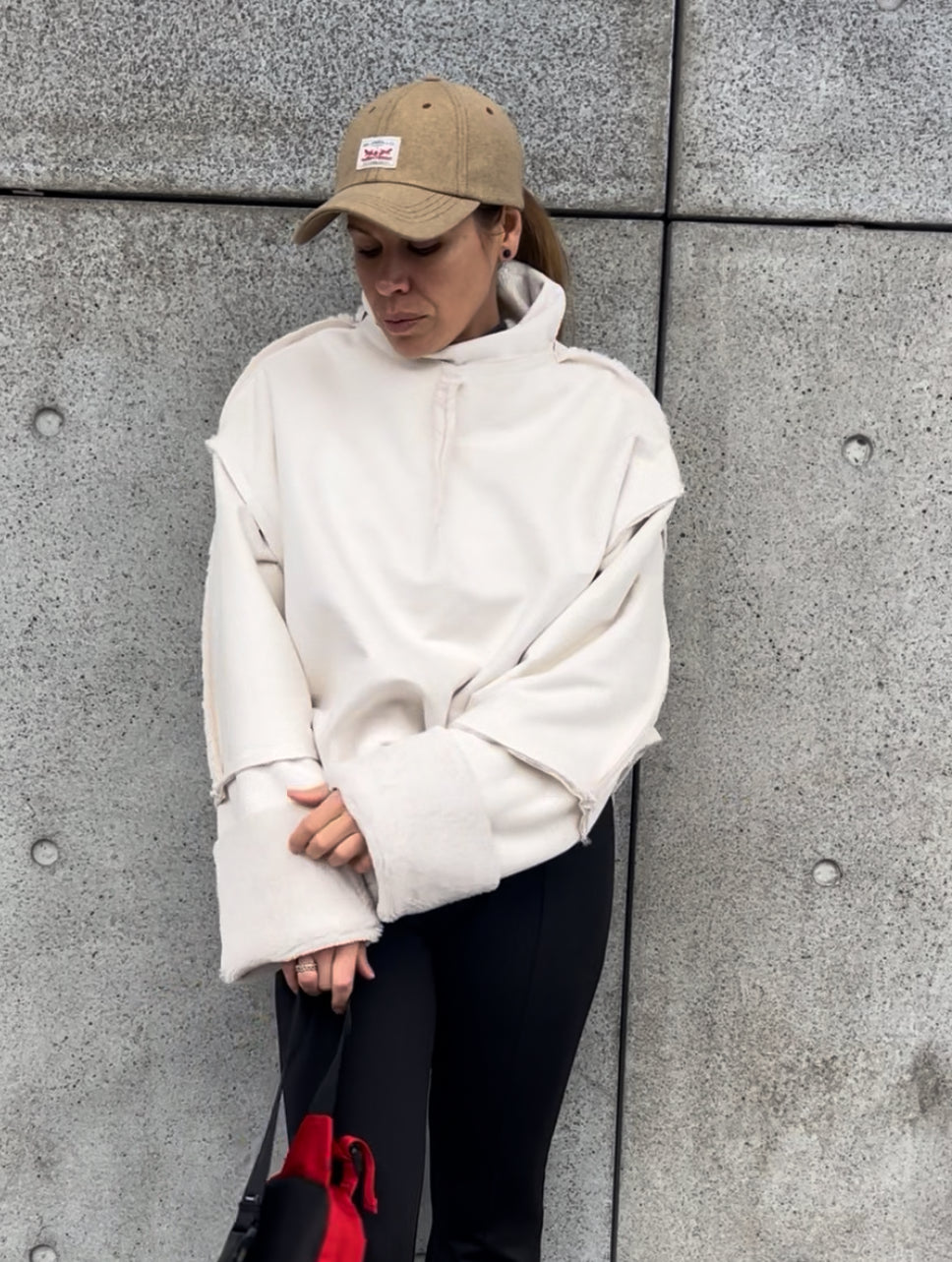 Хутряний кремовий двосторонній анорак