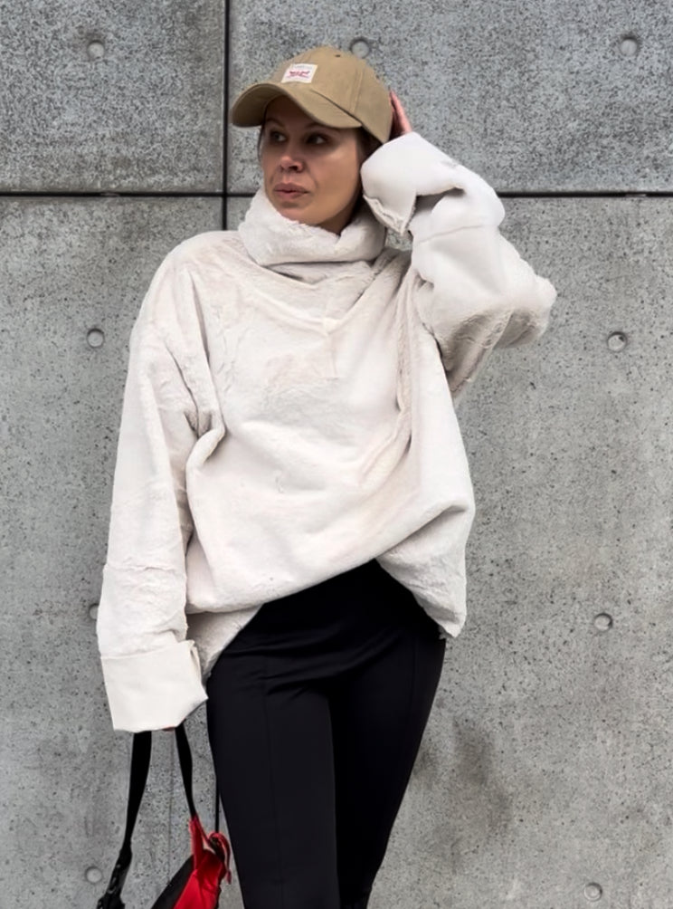 Хутряний кремовий двосторонній анорак