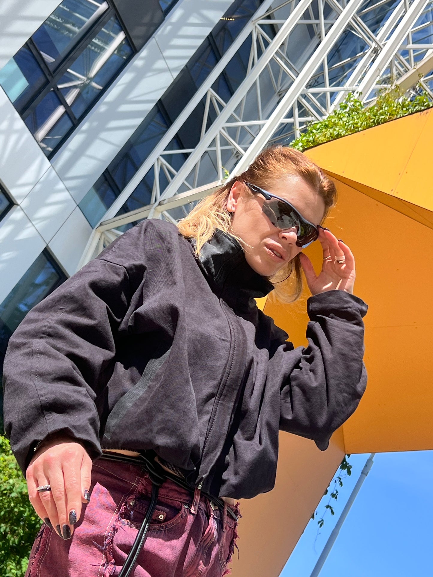 RAW STATE CROP BLACK JACKET із котону на яскравій підкладці