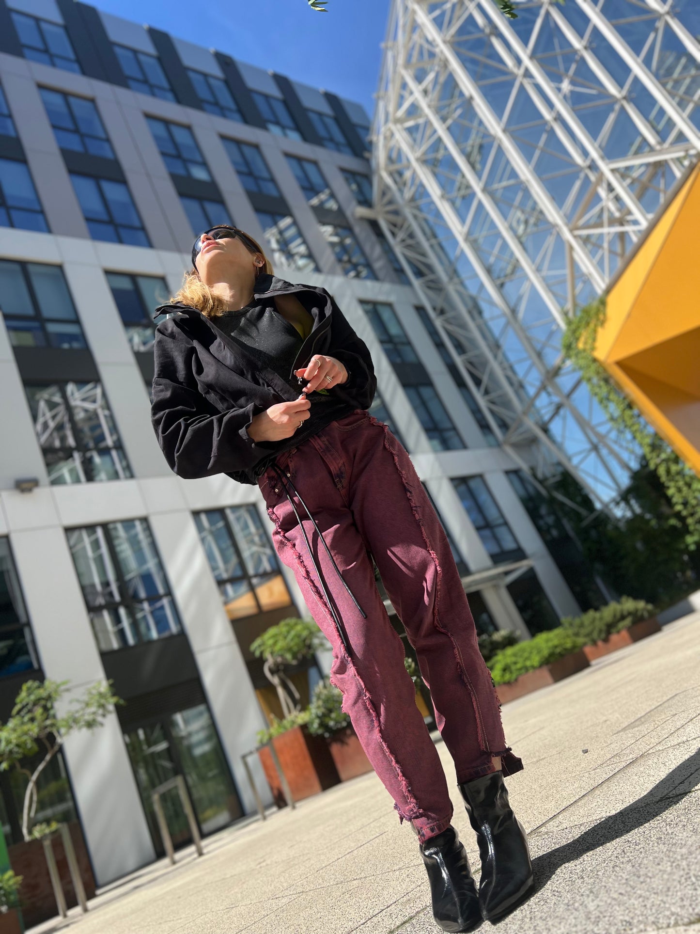 RAW STATE CROP BLACK JACKET із котону на яскравій підкладці