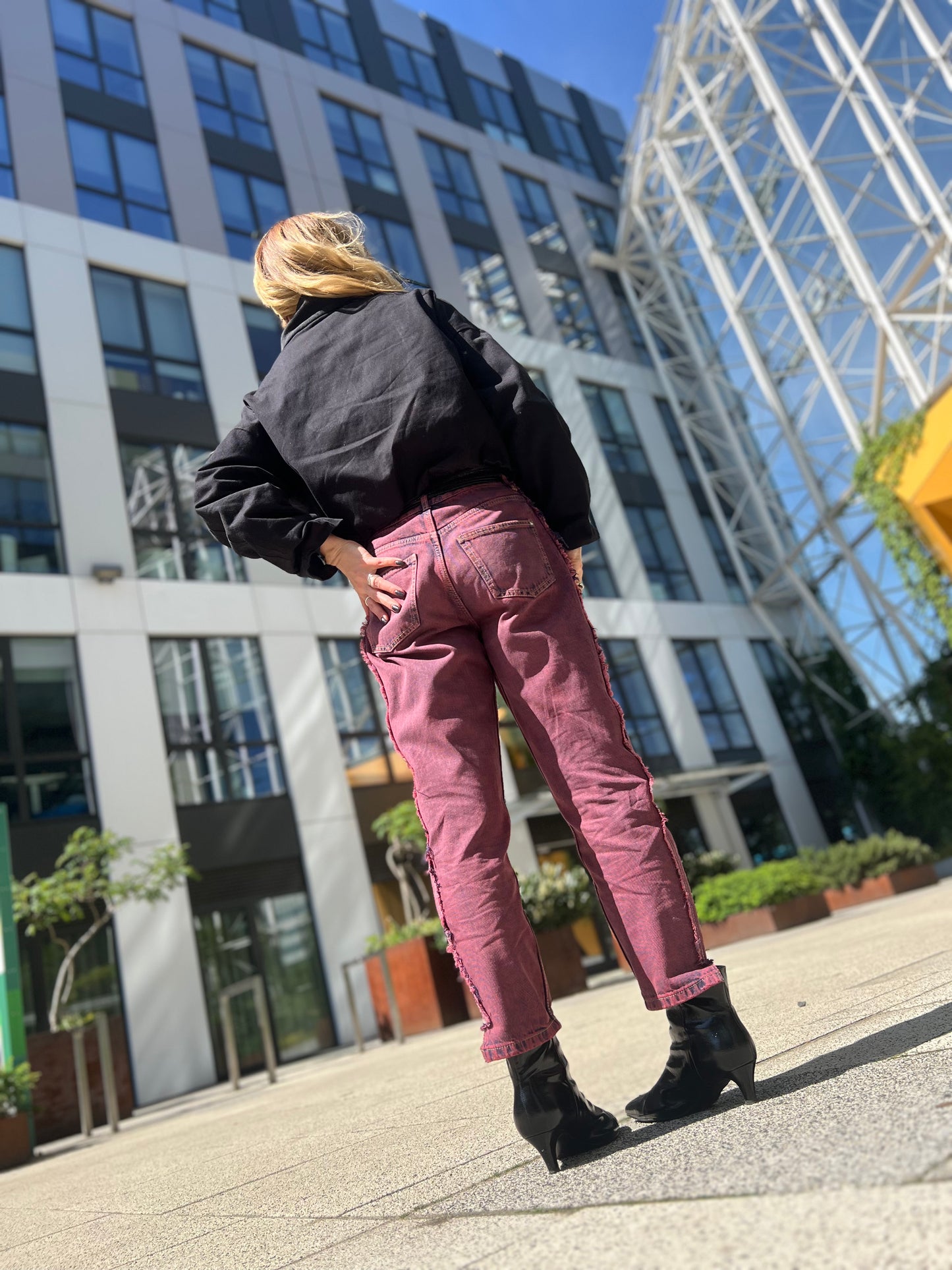RAW STATE CROP BLACK JACKET із котону на яскравій підкладці