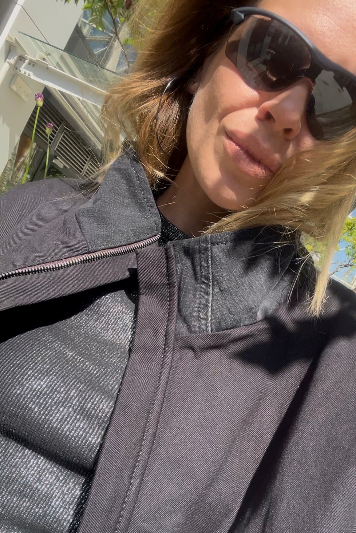 RAW STATE CROP BLACK JACKET із котону на яскравій підкладці