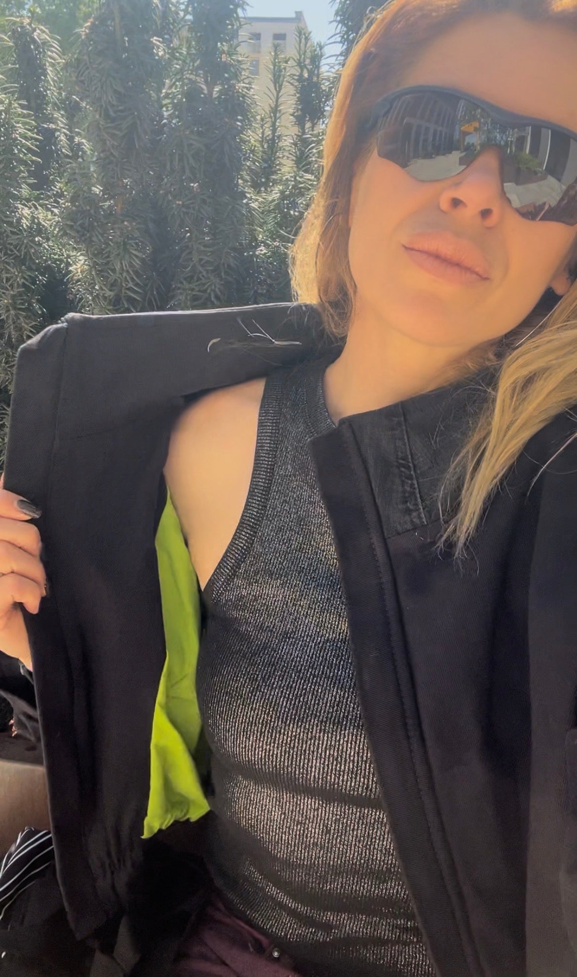 RAW STATE CROP BLACK JACKET із котону на яскравій підкладці