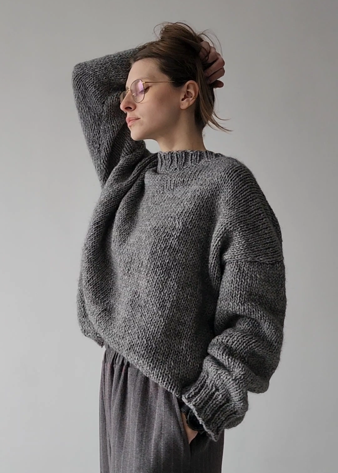 Gray wool sweater made of alpaca