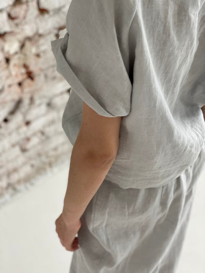 Light gray raglan linen blouse