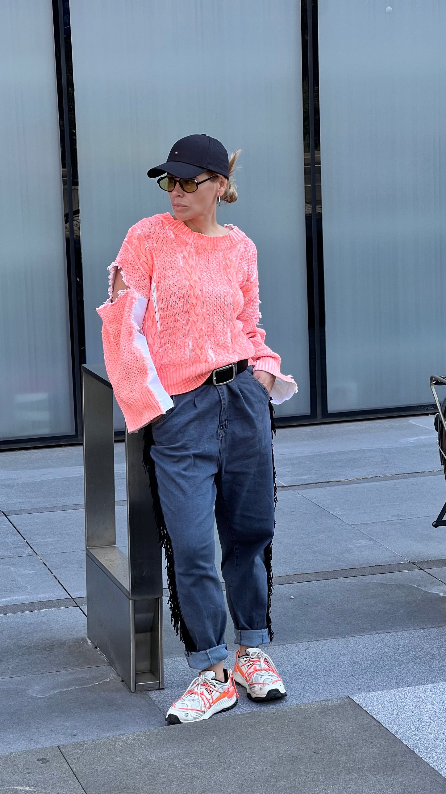 Neon Rebel Sweater One Off - M/L