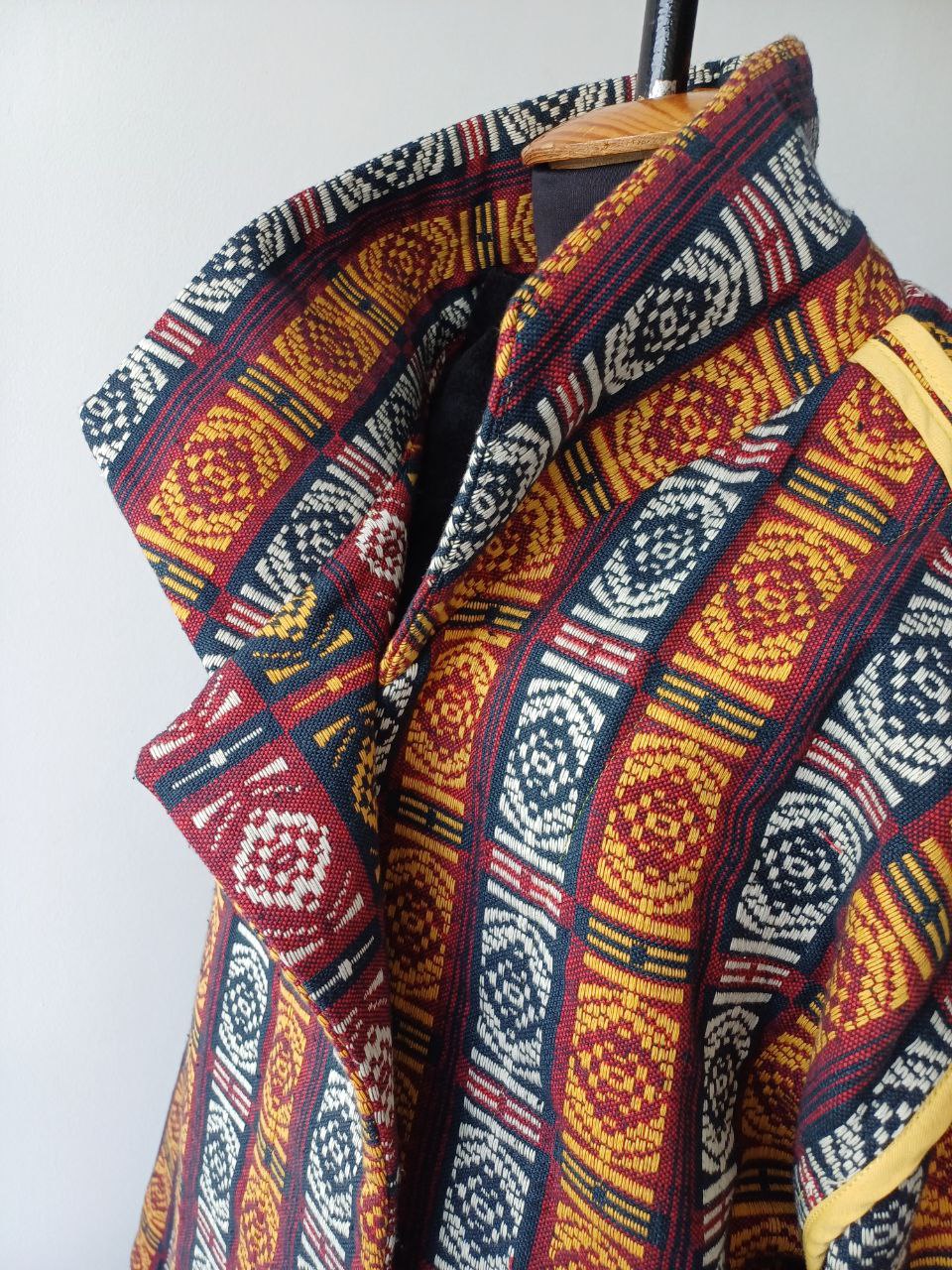 Cotton jacquard coat made of vintage fabric