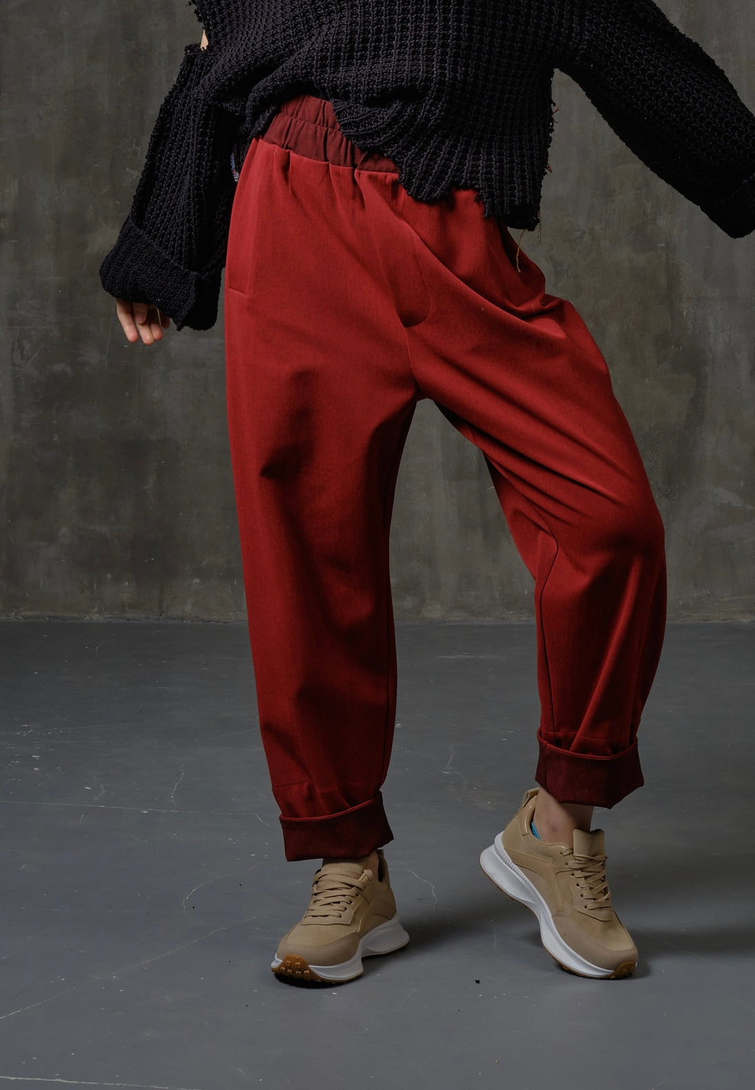 High-rise elastic jeans tapered red pants