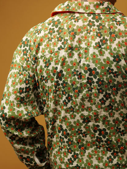 Oversize shirt in green flowers