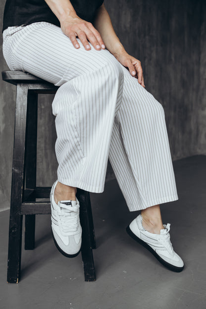 Wight striped boyfriend pants