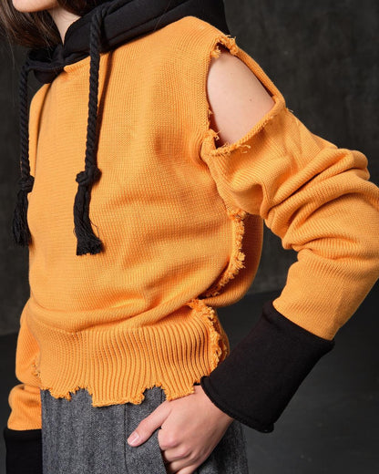 Black cotton sweater with open shoulders