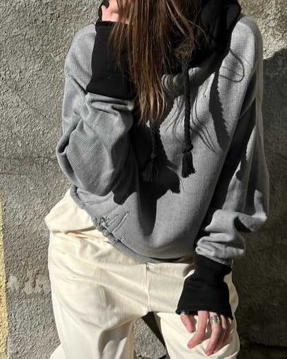 White cotton skinny sweater with arrows