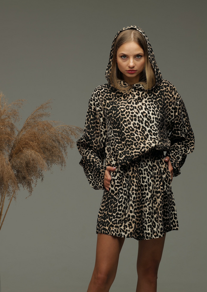 Light cotton leopard suit